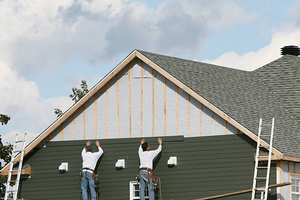 Professional Siding Installation technician working in South Bound Brook, NJ